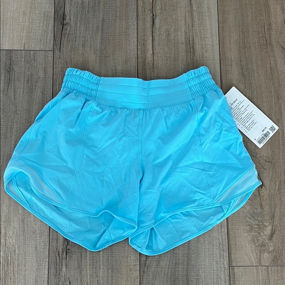 NWT Lululemon Athletica Hotty Hot HR Short 4” Lined Size 6 - Picture 5 of 7